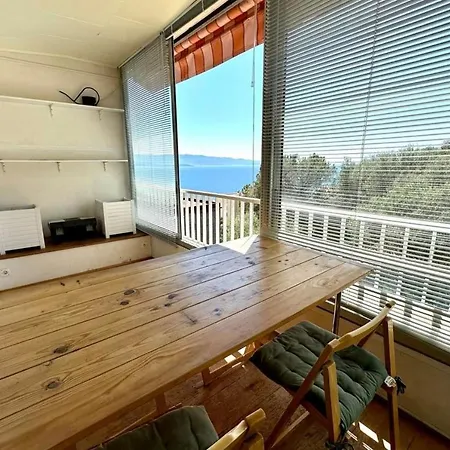 Apartman Bright And Spacious Cocoon With Sea View